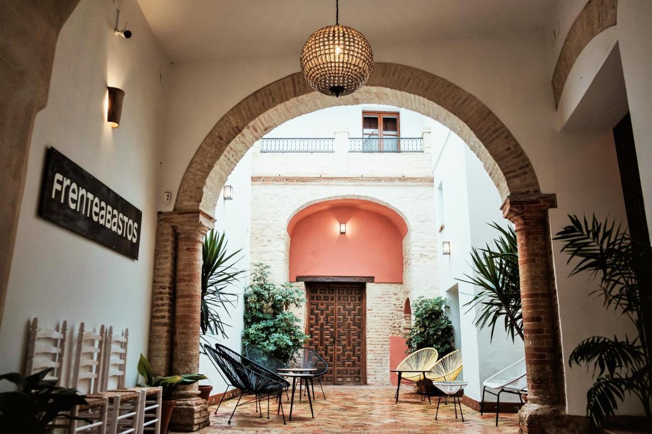 Frenteabastos Suites Cafe Hostal & Apartments 카르모나 외부 사진