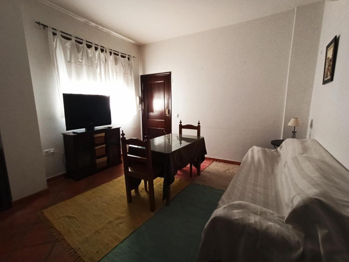 Frenteabastos Suites Cafe Hostal & Apartments 카르모나 외부 사진