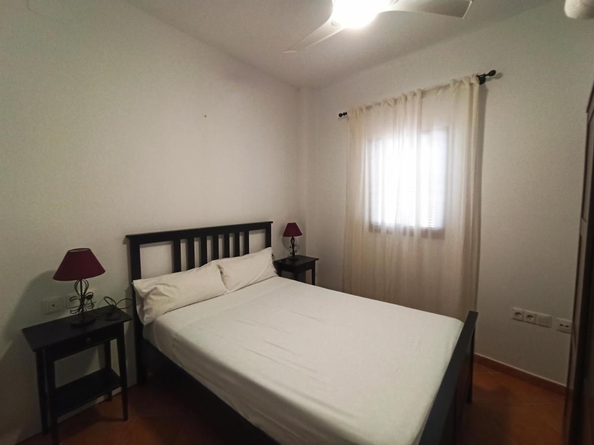 Frenteabastos Suites Cafe Hostal & Apartments 카르모나 외부 사진