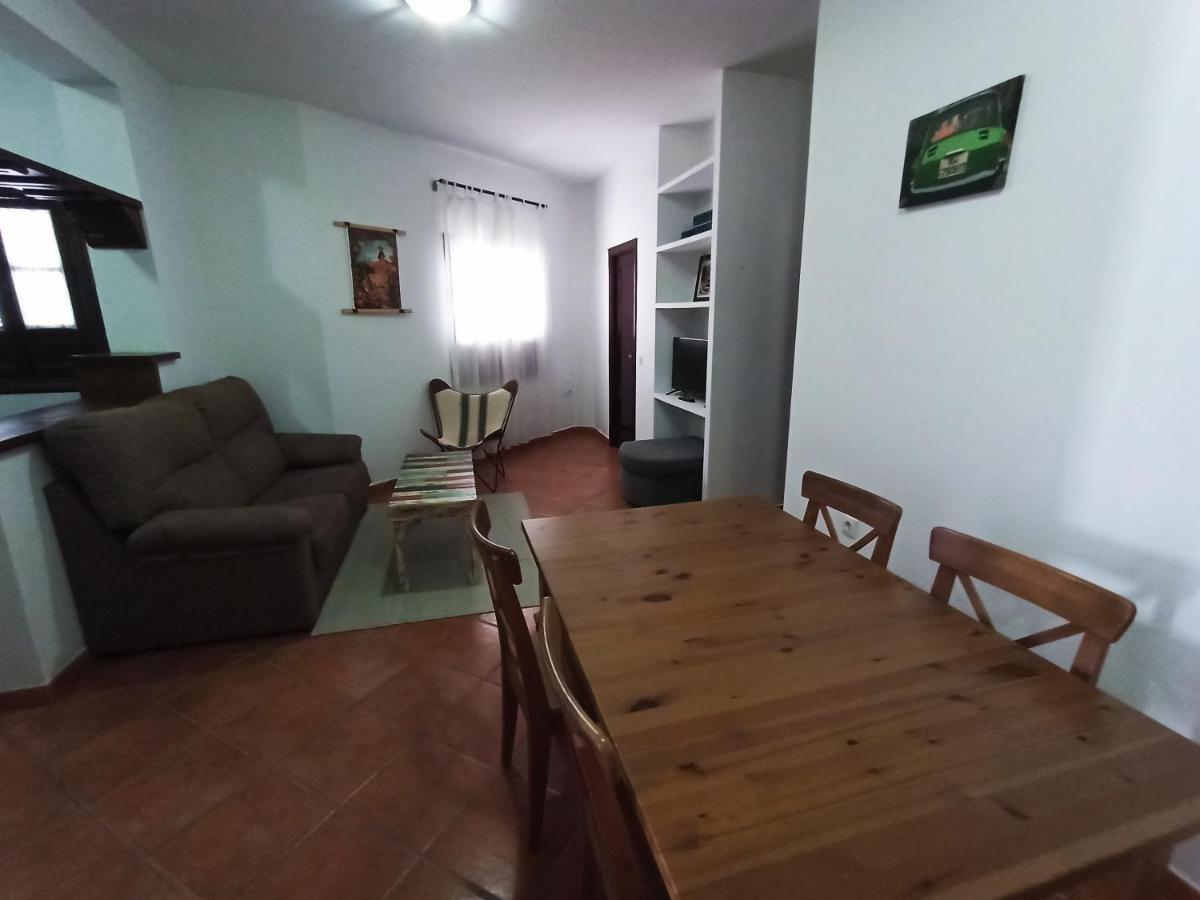 Frenteabastos Suites Cafe Hostal & Apartments 카르모나 외부 사진