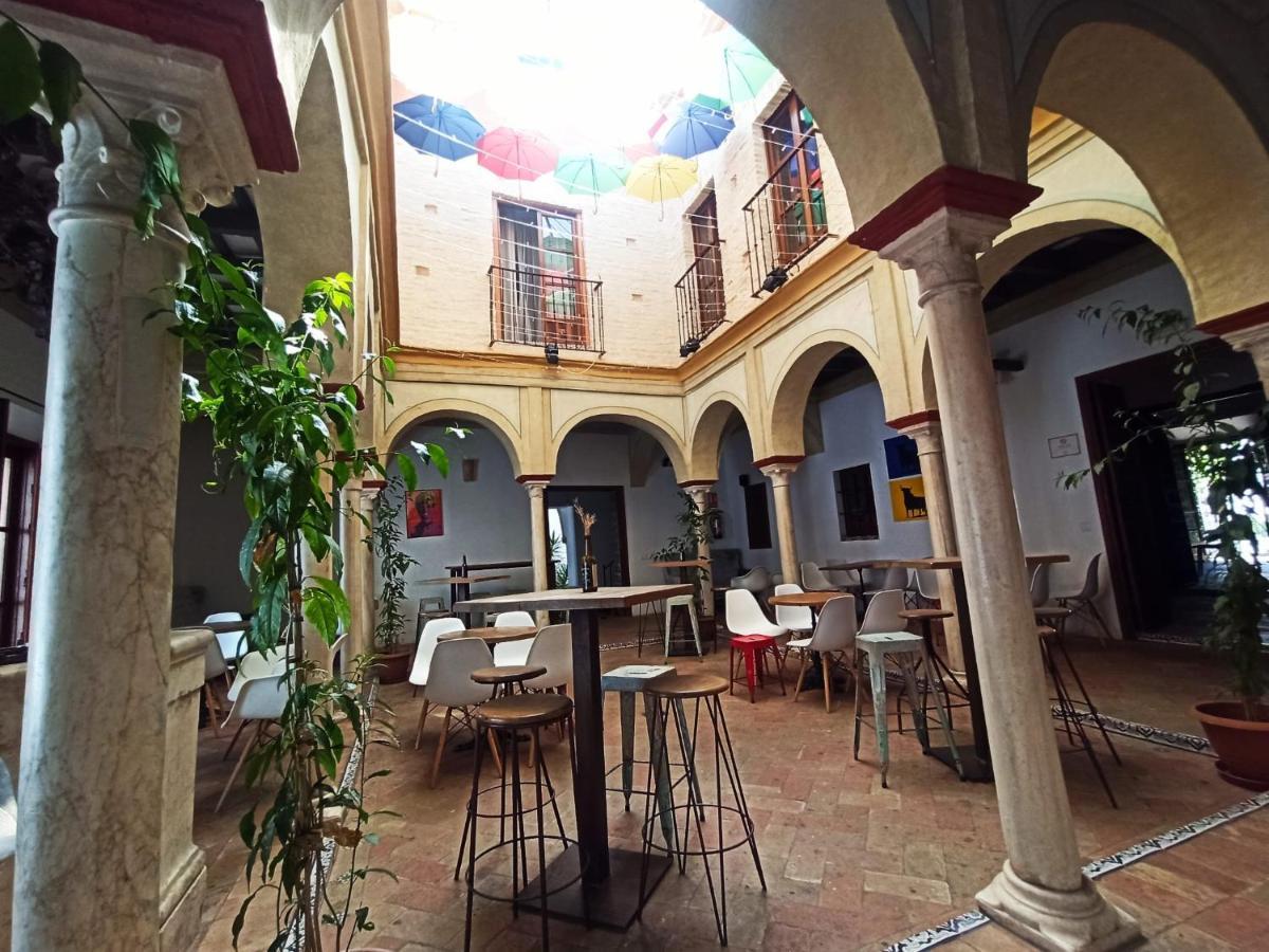 Frenteabastos Suites Cafe Hostal & Apartments 카르모나 외부 사진